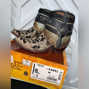 Corral boots sz 8 brown decorated flipped shaft floral embroidered booties ariat